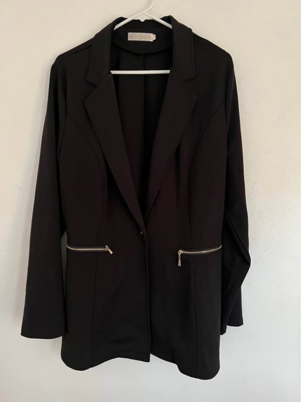Professional black Genhoo blazer in size XXL.